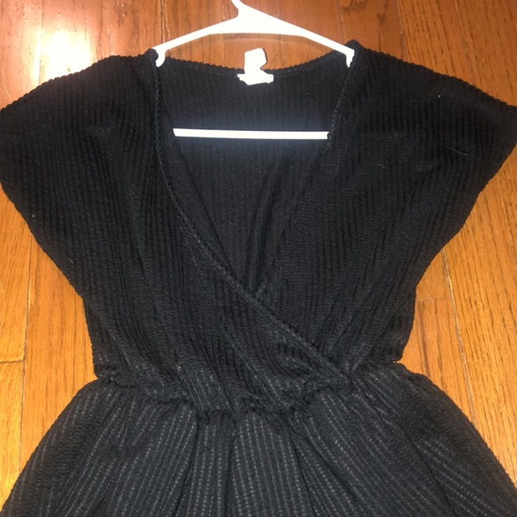 Caution to The Wind Black Dress - Picture 2 of 6